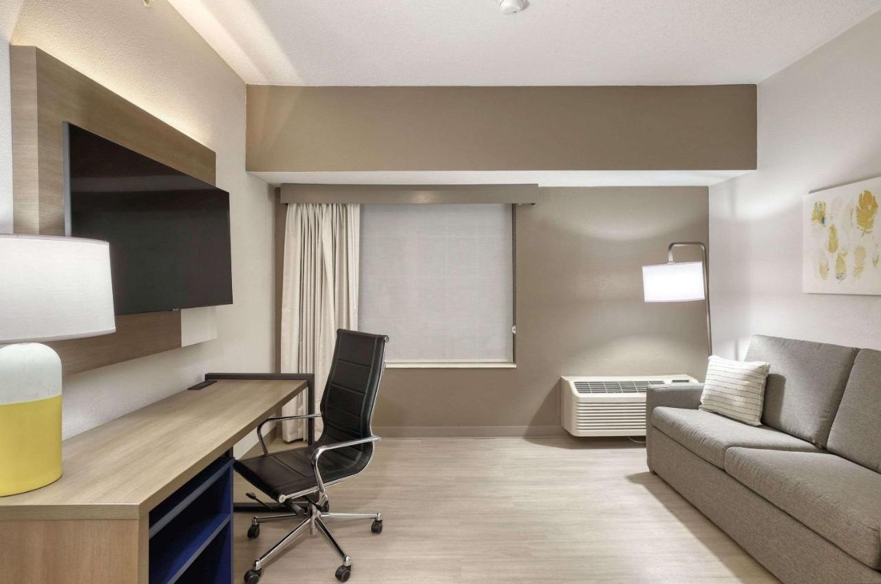 Comfort Suites Milwaukee Airport Oak Creek Eksteriør bilde