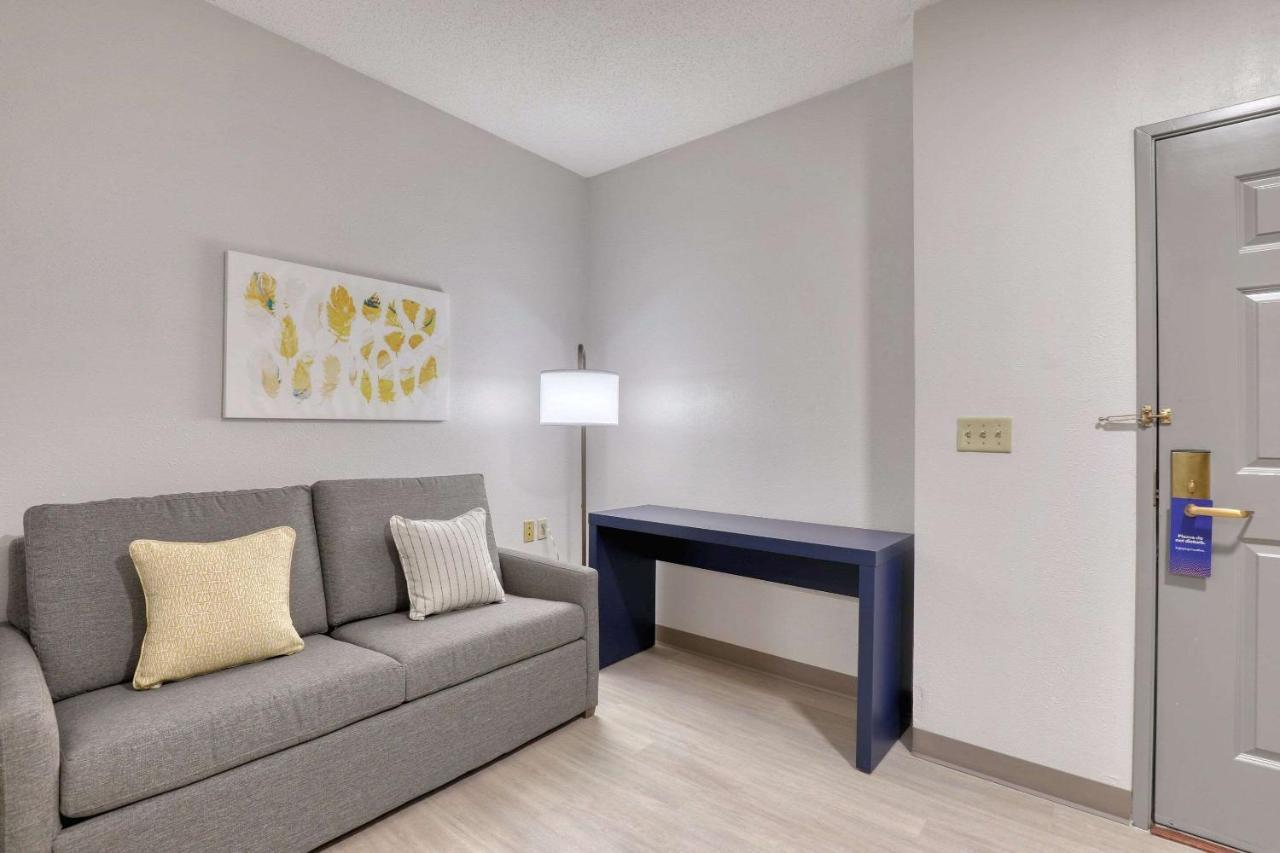Comfort Suites Milwaukee Airport Oak Creek Eksteriør bilde