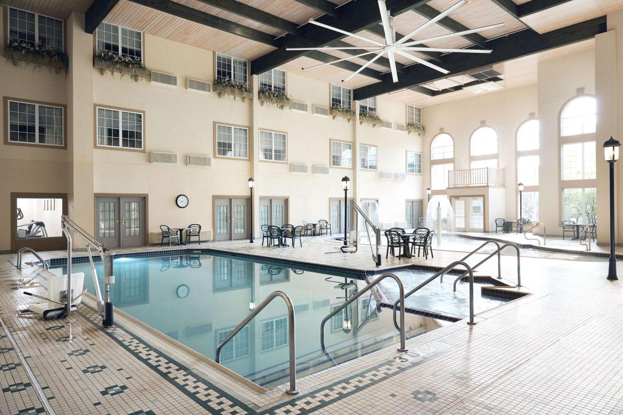 Comfort Suites Milwaukee Airport Oak Creek Eksteriør bilde